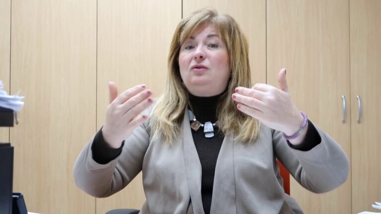 las cuidadoras tienen derecho a paro