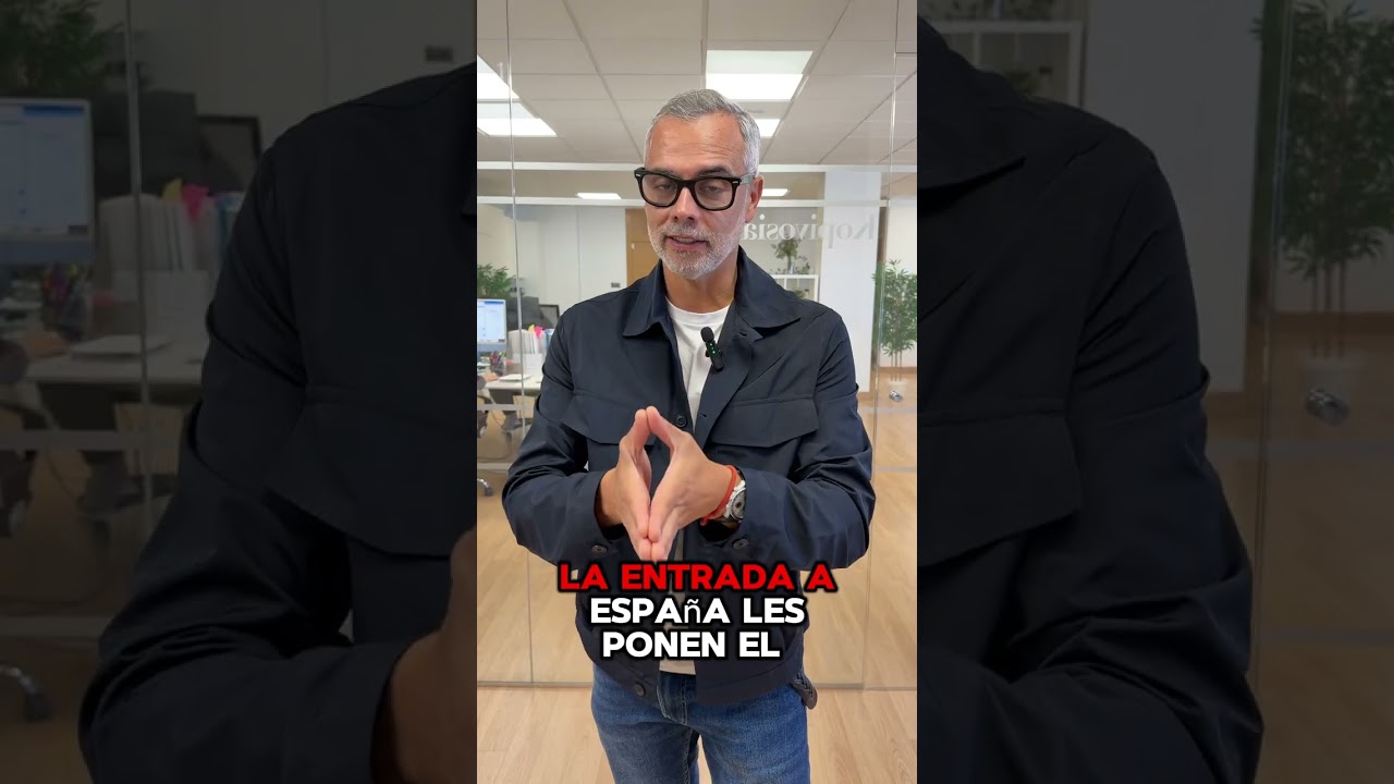 quien vigila puertos y aeropuertos en españa